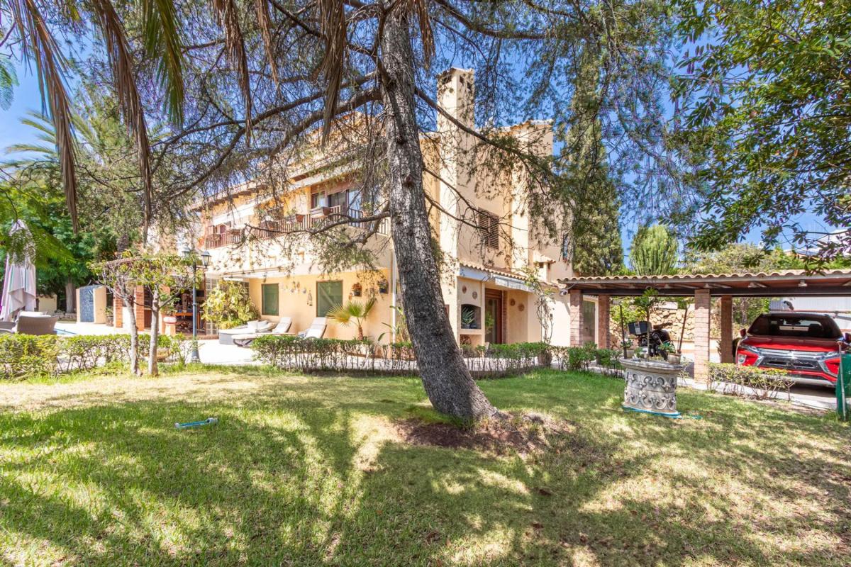 Properties for sale and rent in Spain photo 1