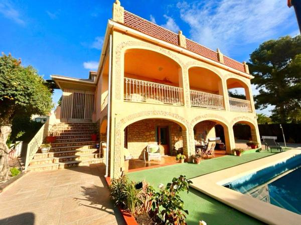 Casa o chalet independiente en Urbanizacion Coblanca, 98, Pueblo Levante, Benidorm photo 1
