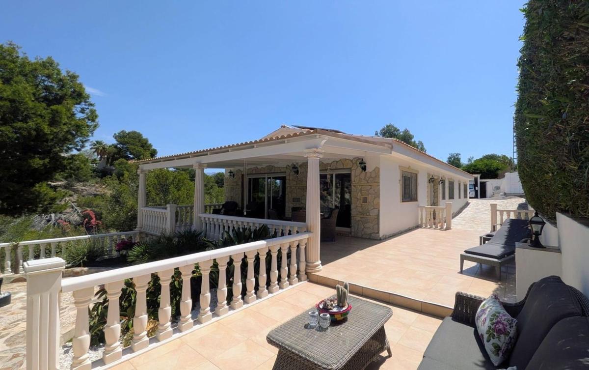 Properties for sale and rent in Spain photo 1