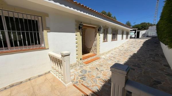 Casa o chalet independiente en Calle Acacies, Barranco Hondo, La Nucia thumbnail 2