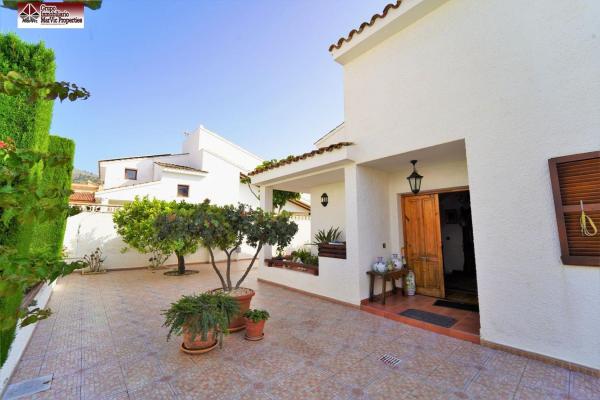 Casa o chalet independiente en Zona Sierra Helada, Benidorm thumbnail 2