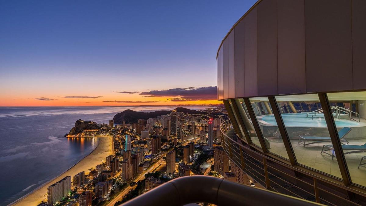 Продажа квартиры на Piso en Centro Urbano, Benidorm, Бенидорм
photo 2