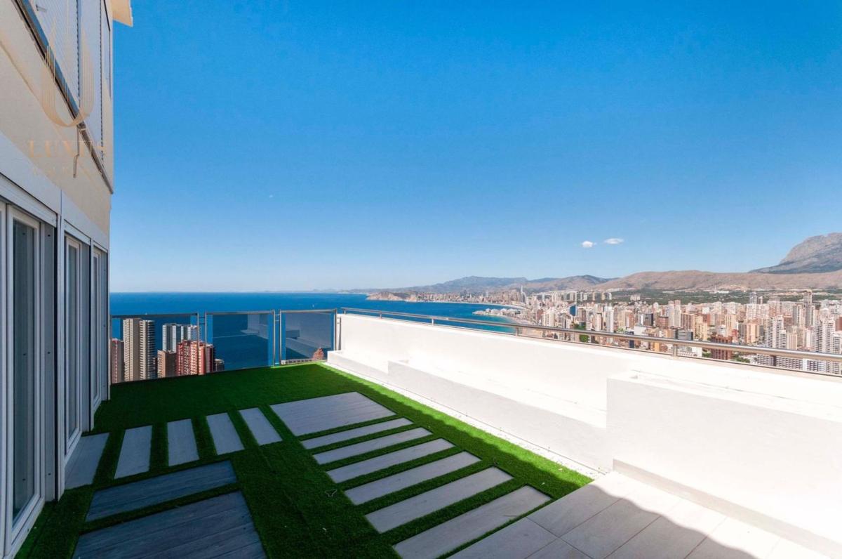 Продажа дуплекса на Dúplex en Calle Sierra Dorada, 3, Zona Sierra Helada, Benidorm, Бенидорм photo 5