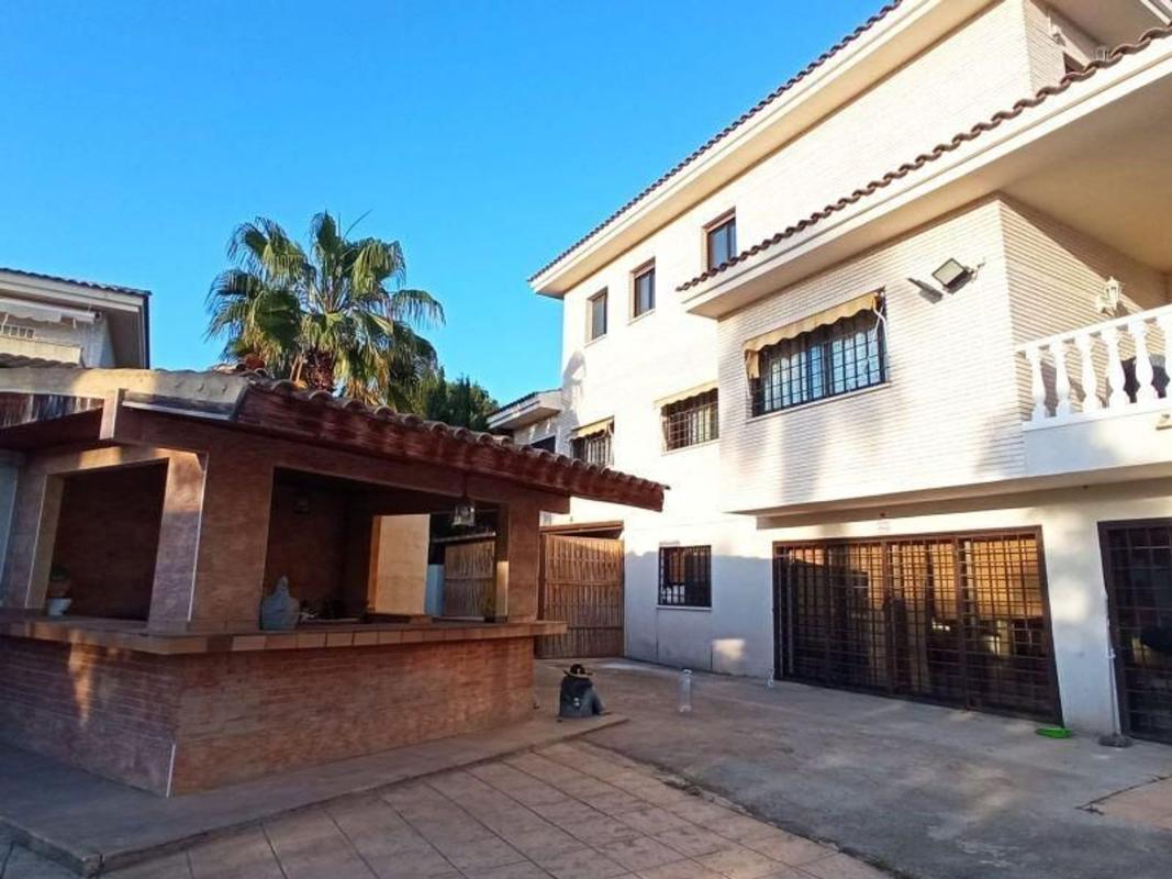 Properties for sale and rent in Spain photo 3