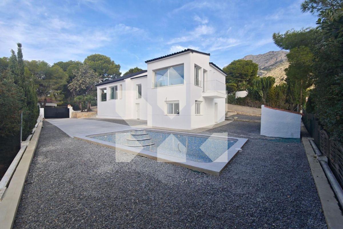 Sprzedaż niezależnego domku jednorodzinnego w  Casa o chalet en Altea la Vella, Altea, Altea photo 5
