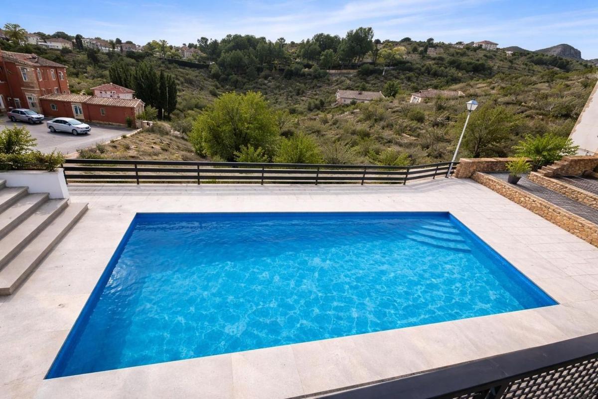 Properties for sale and rent in Spain photo 3