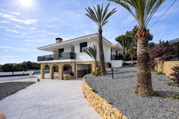 Casa o chalet independiente en Calle Carrascar de Parcent, Montebello - Nou Espai, La Nucia thumbnail 1
