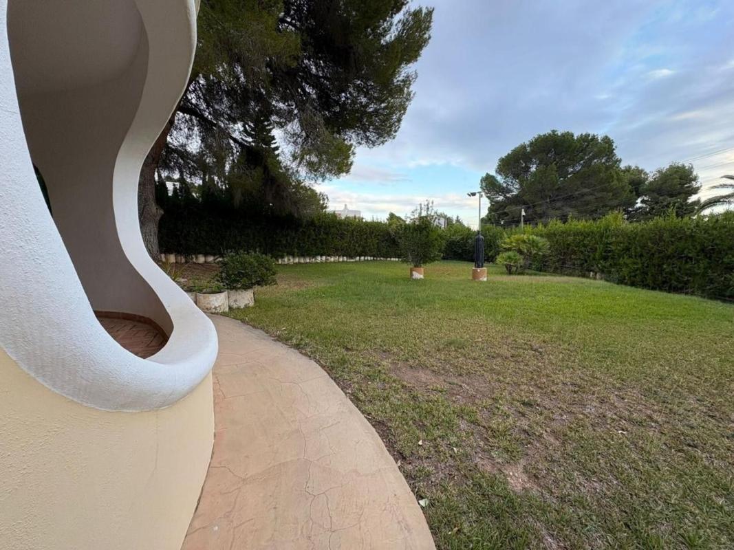 Properties for sale and rent in Spain photo 2