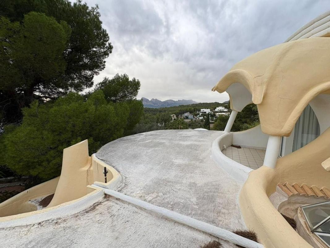 Properties for sale and rent in Spain photo 4