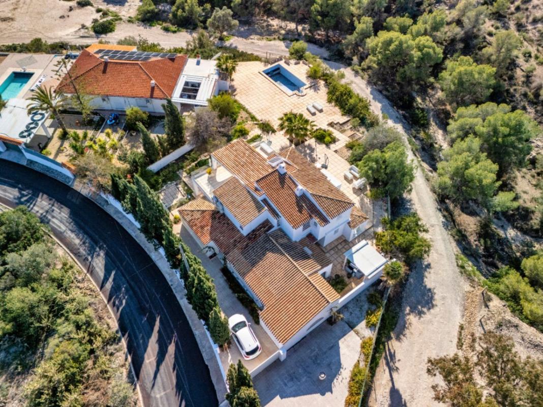 Properties for sale and rent in Spain photo 3