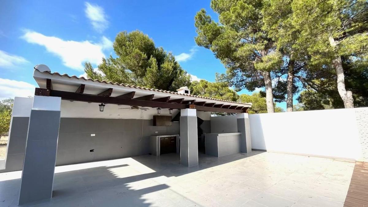 Properties for sale and rent in Spain photo 3