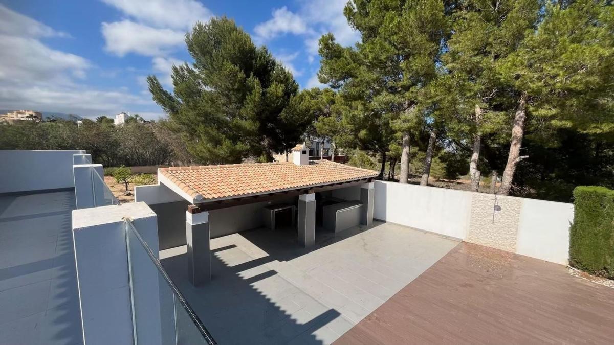 Properties for sale and rent in Spain photo 4