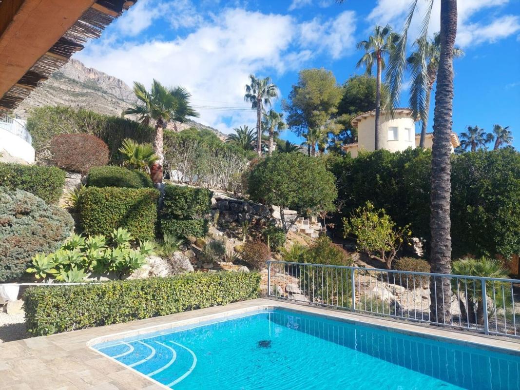 Properties for sale and rent in Spain photo 5