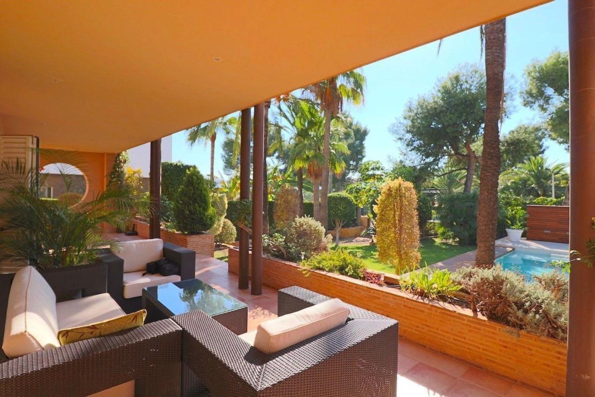 Properties for sale and rent in Spain photo 2