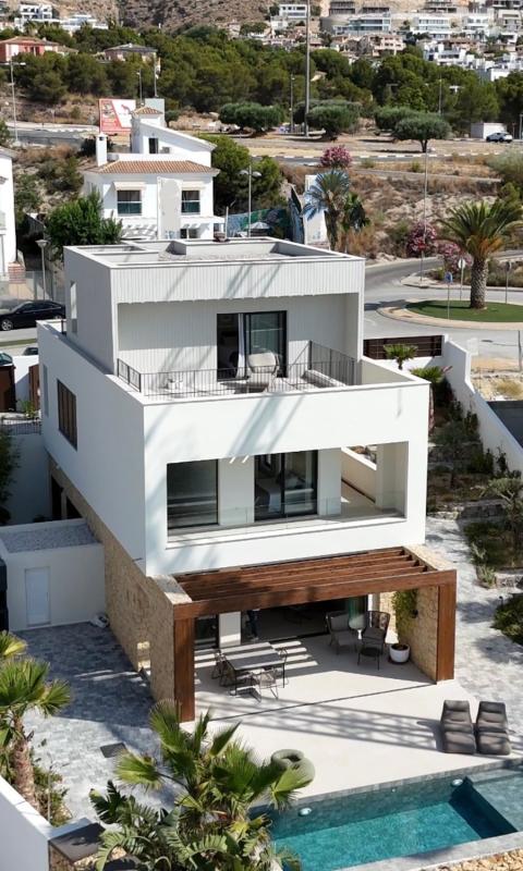 Properties for sale and rent in Spain photo 2