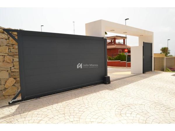 Casa o chalet independiente en Avenida Madrid, Balcón de Finestrat-Terra Marina, Finestrat thumbnail 1