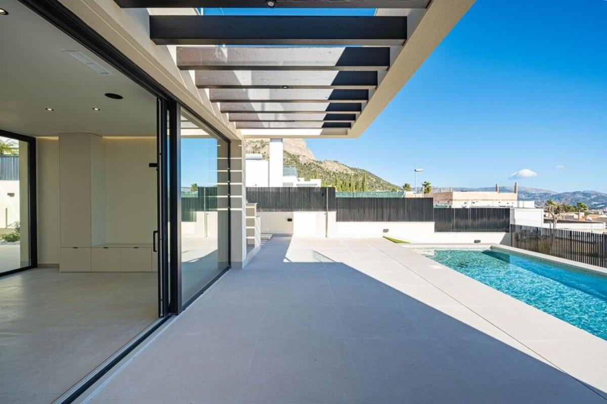 Properties for sale and rent in Spain photo 5
