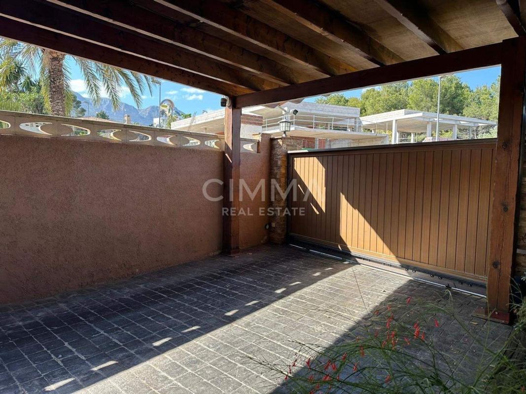 Properties for sale and rent in Spain photo 4