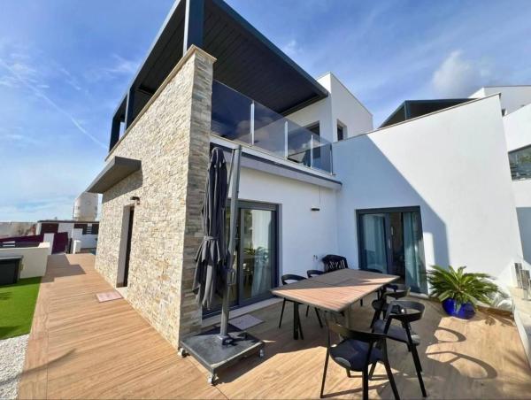 Casa o chalet independiente en Balcón de Finestrat-Terra Marina, Finestrat thumbnail 2
