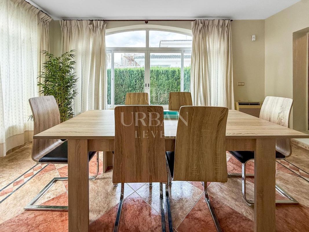 Properties for sale and rent in Spain photo 4