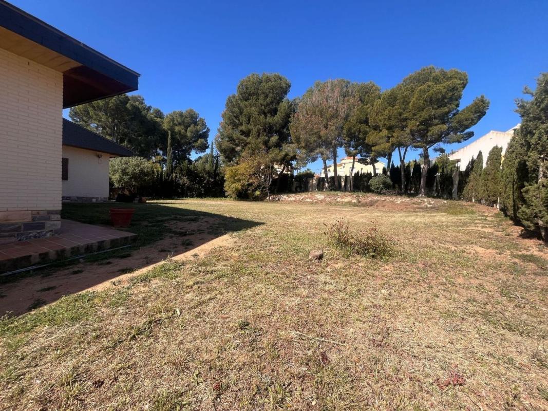 Properties for sale and rent in Spain photo 4