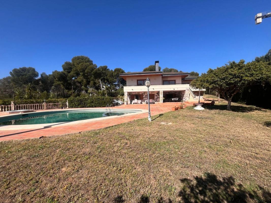 Properties for sale and rent in Spain photo 5