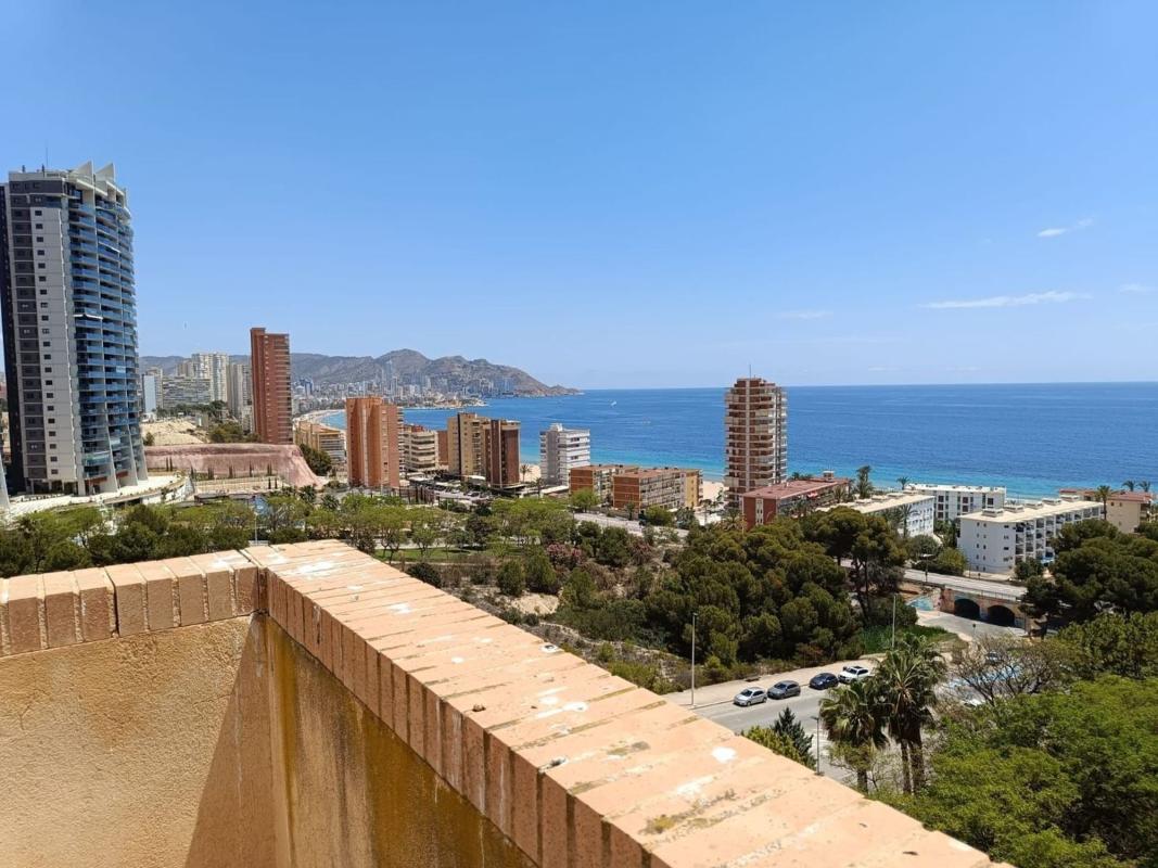 Venta de ático en  Ático en Avenida Marina Baixa, Playa de Poniente, Benidorm, Benidorm photo 3