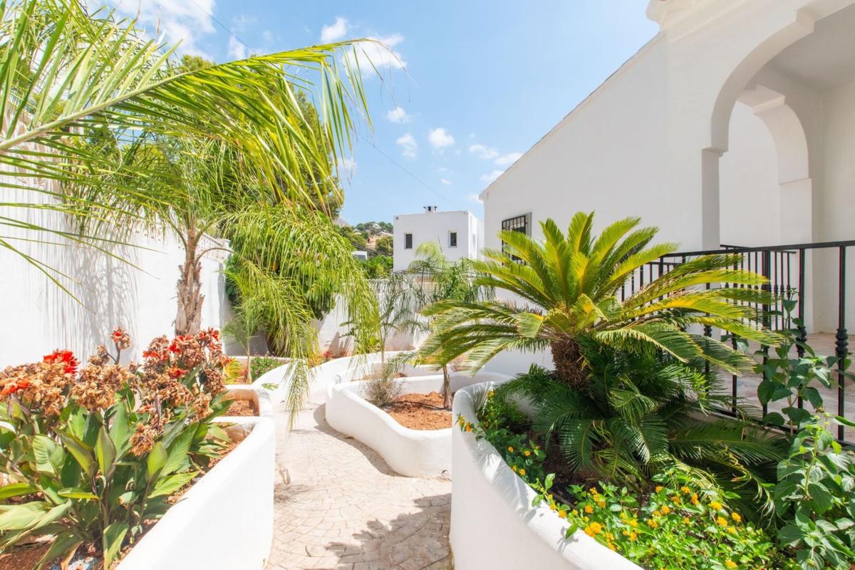 Properties for sale and rent in Spain photo 3