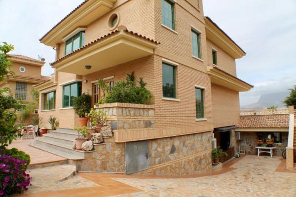 Casa o chalet independiente en Zona Sierra Helada, Benidorm photo 1