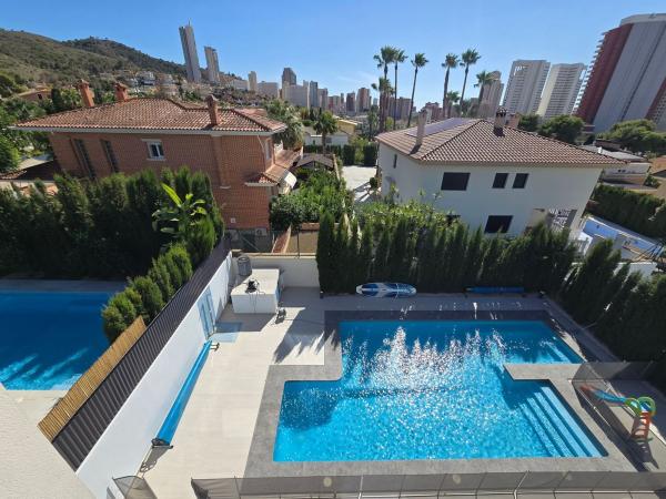 Casa o chalet independiente en Avenida Doctor Severo Ochoa, 2, Zona Sierra Helada, Benidorm photo 1