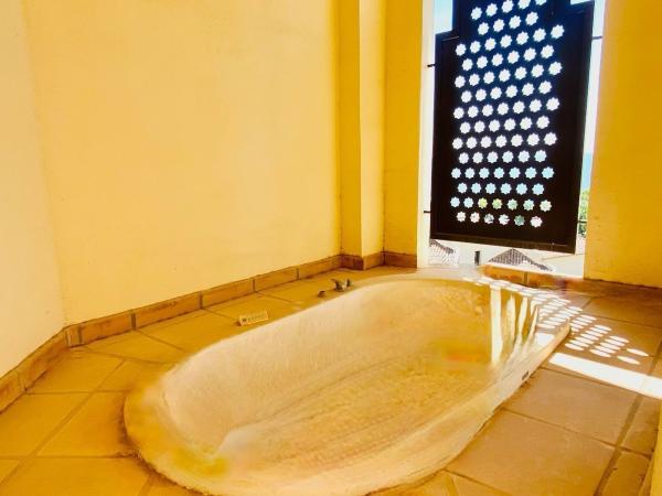 Продажа квартиры на Piso en Zona de Mascarat, Altea, Алтея
thumbnail 1