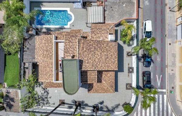 Casa o chalet independiente en Avenida Doctor Severo Ochoa, Zona Sierra Helada, Benidorm thumbnail 2