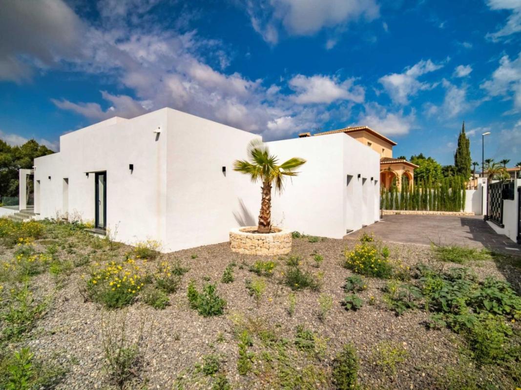 Properties for sale and rent in Spain photo 5
