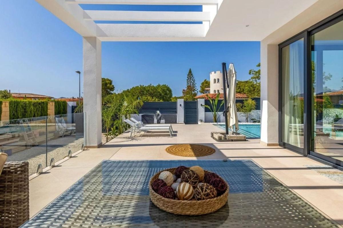 Properties for sale and rent in Spain photo 3