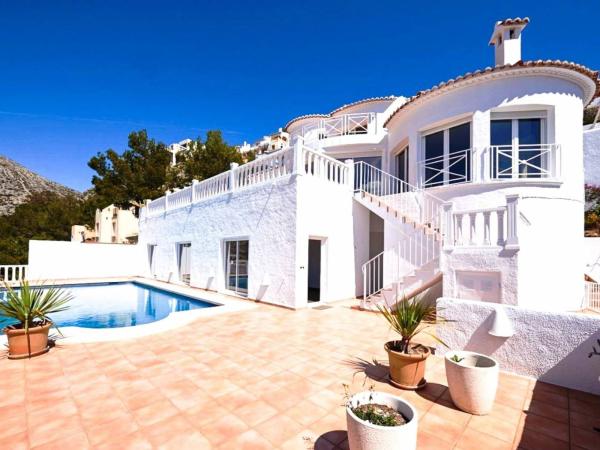 Independent chalet for sale in Casa o chalet en Calle Principal de la Serra, Zona de Mascarat, Altea, Altea
 photo 1