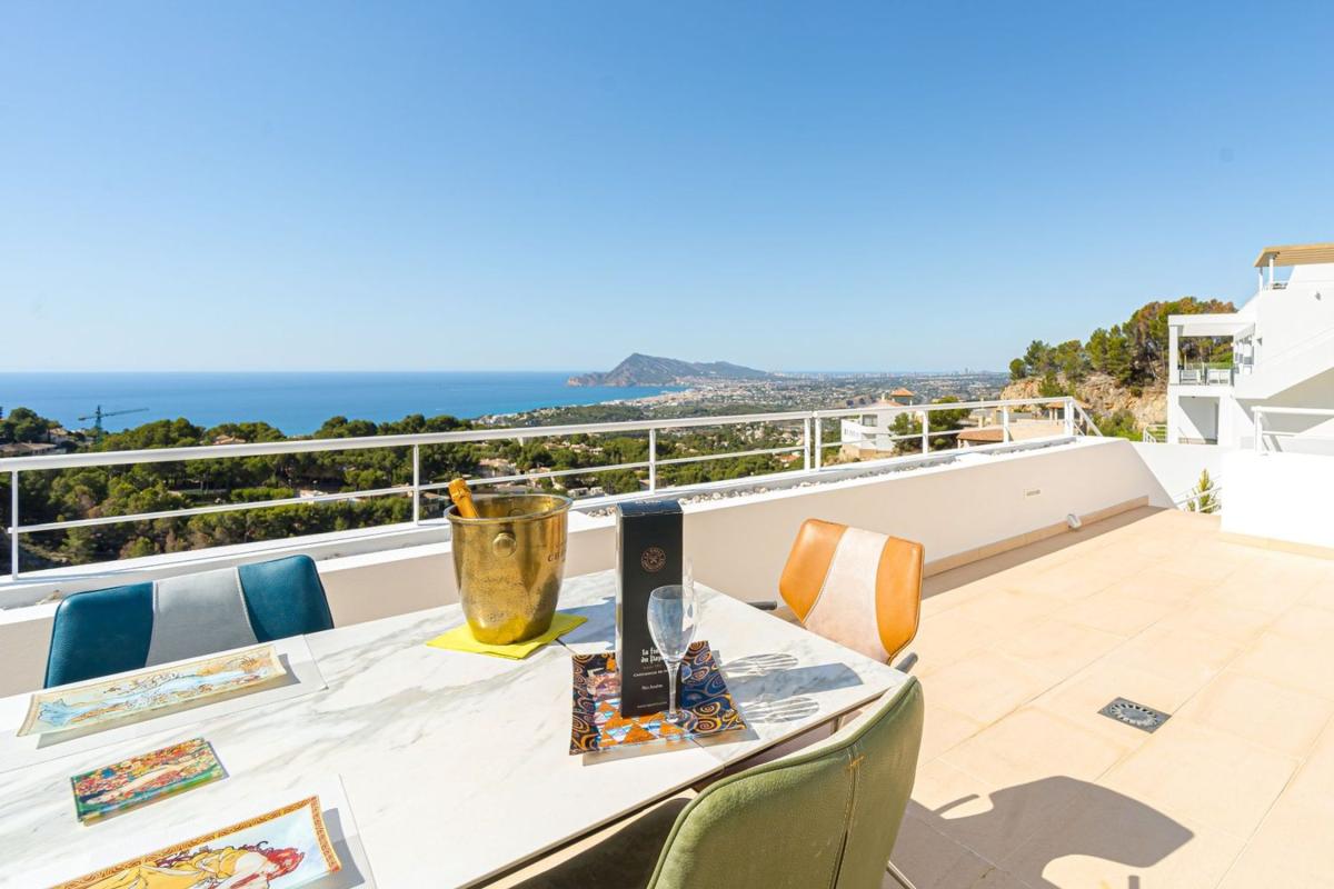 Properties for sale and rent in Spain photo 1