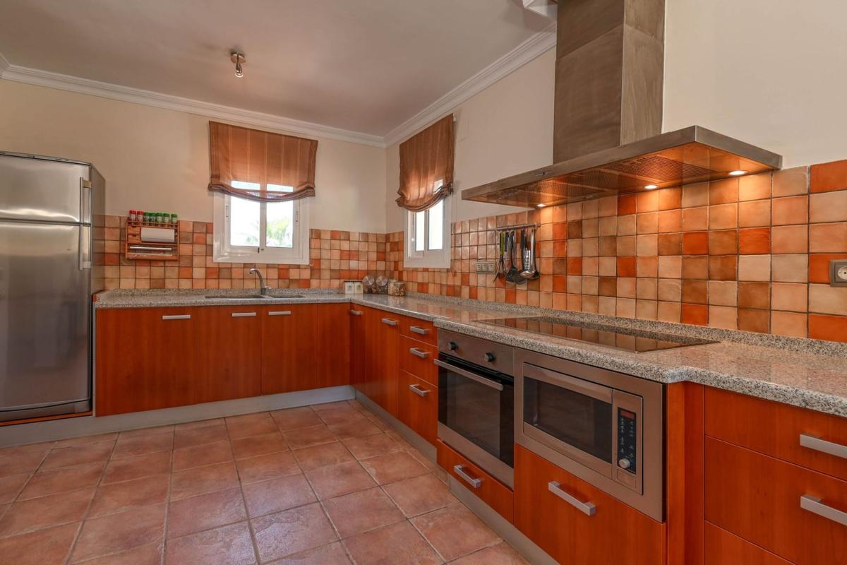 Properties for sale and rent in Spain photo 4