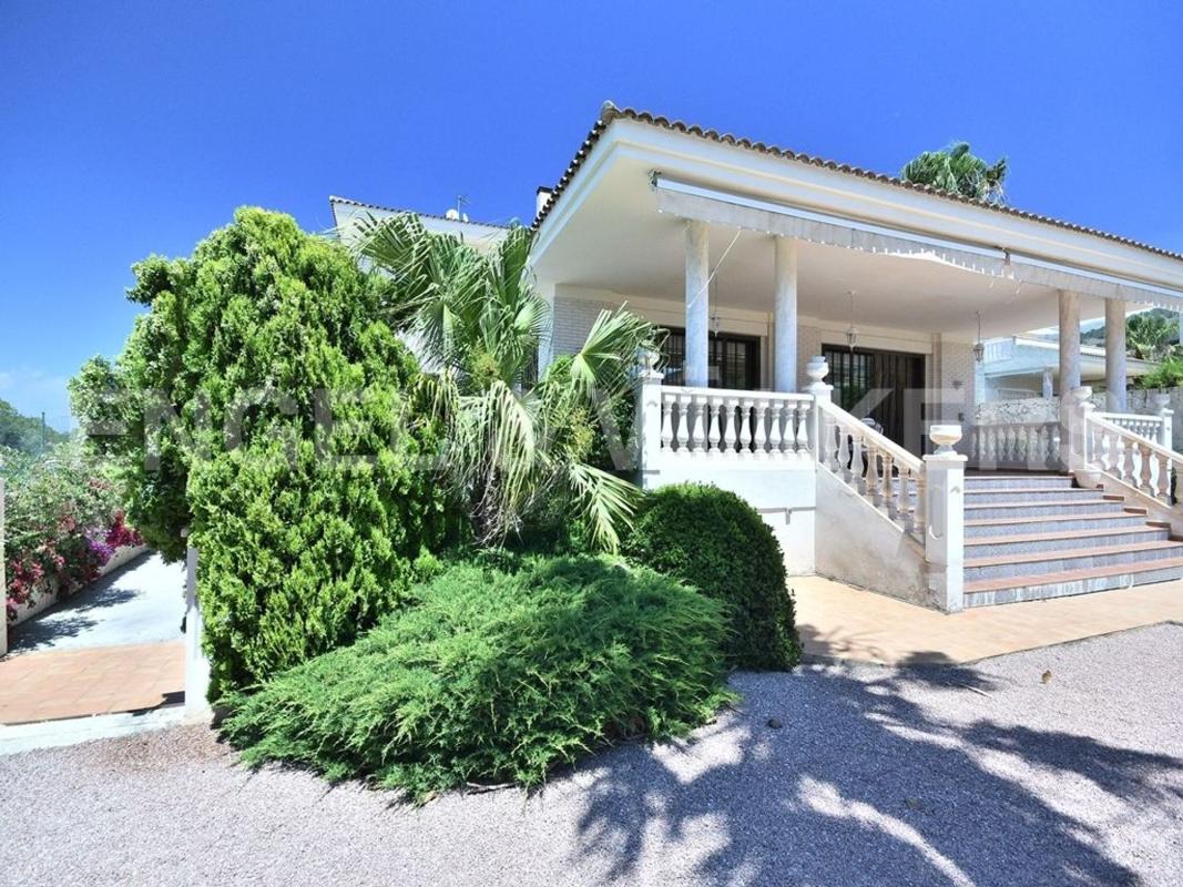 Properties for sale and rent in Spain photo 4