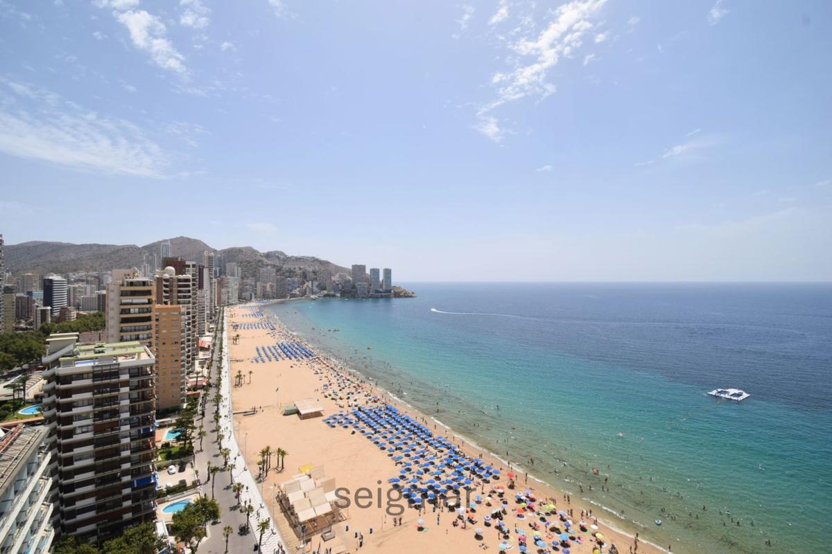 Venta de ático en  Ático en Avenida Alcoi, 17, Playa de Levante, Benidorm, Benidorm photo 2