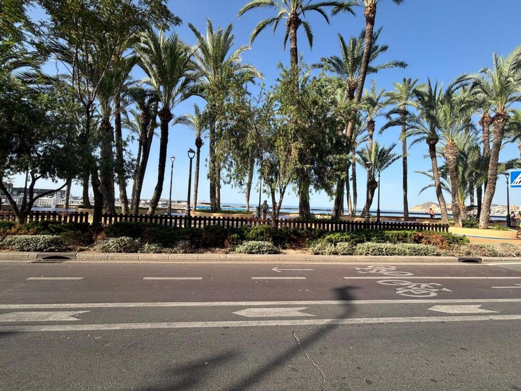 Działka na sprzedaż w Benidorm, Alicante photo 3