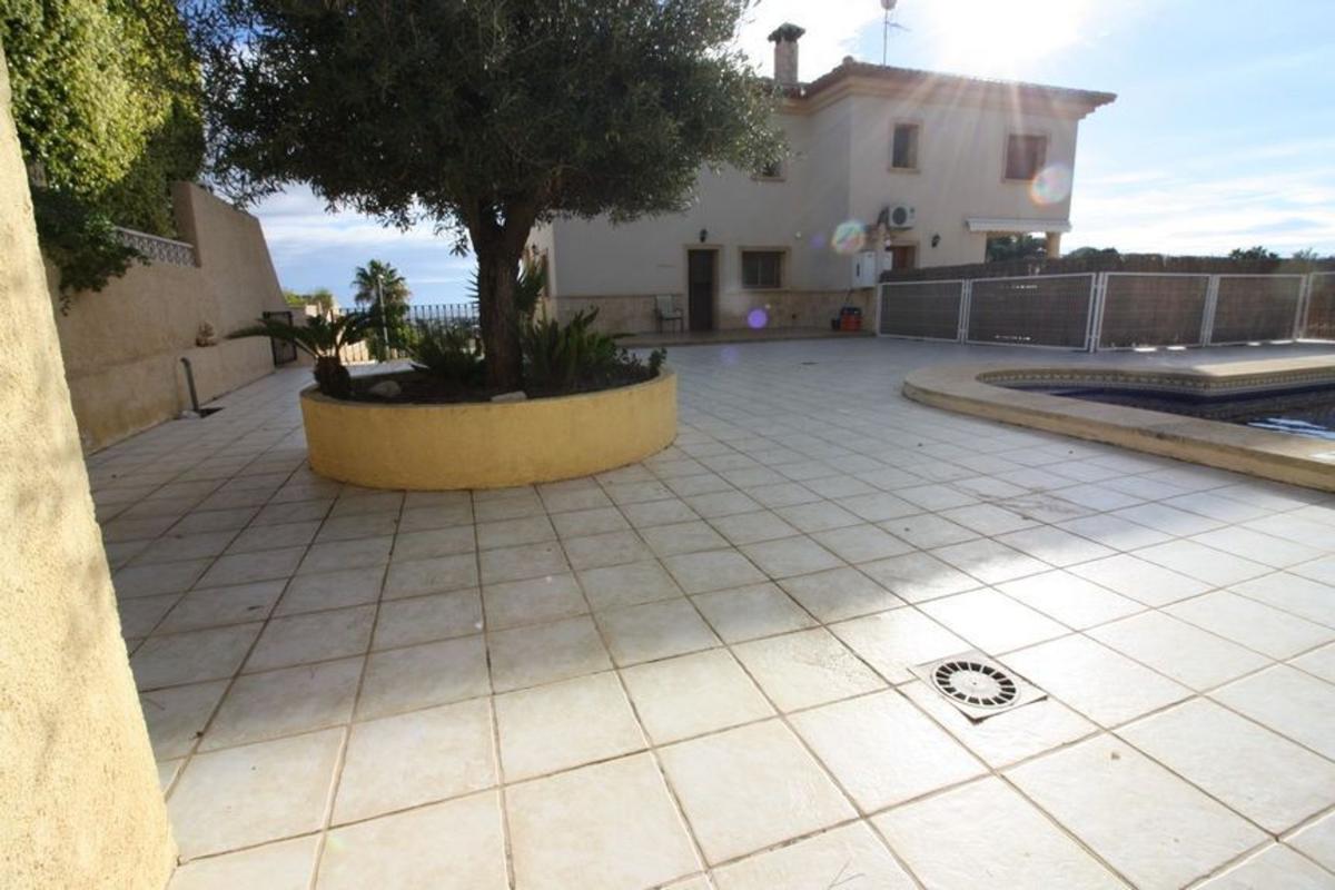 Properties for sale and rent in Spain photo 5