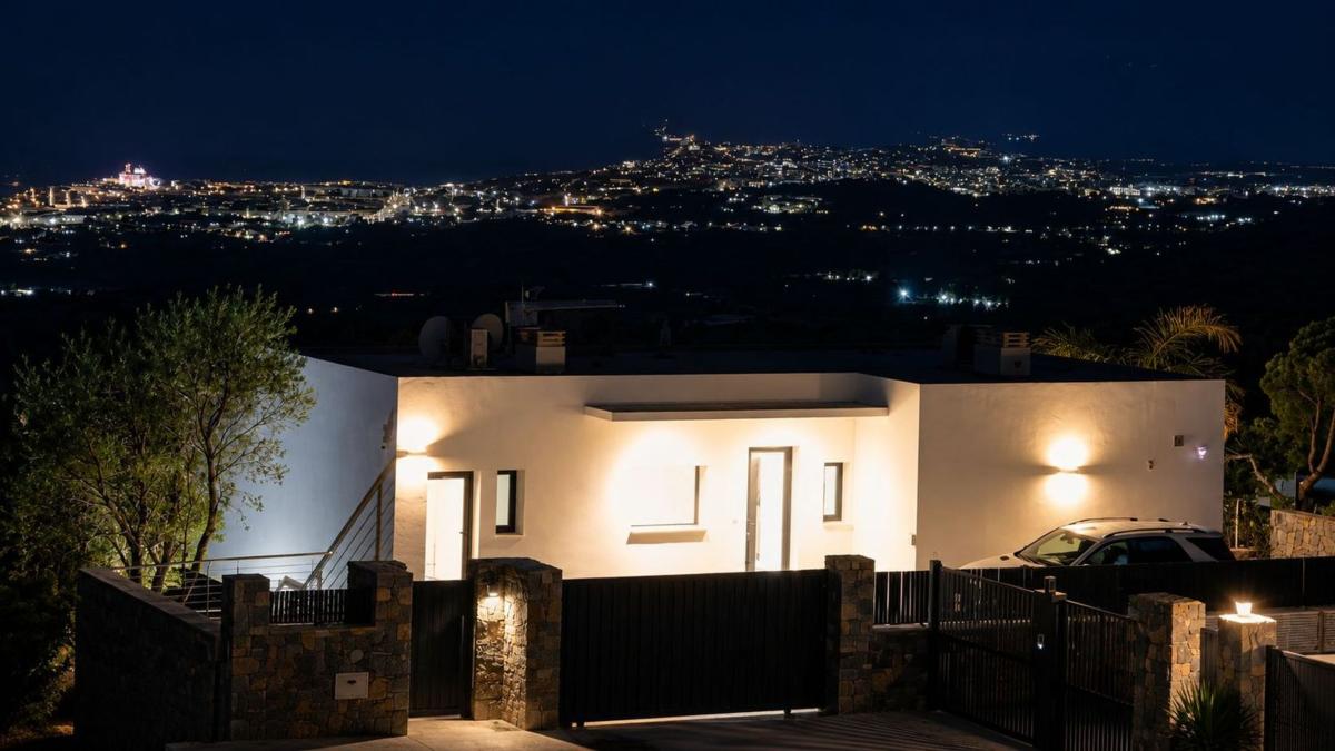 Properties for sale and rent in Spain photo 5
