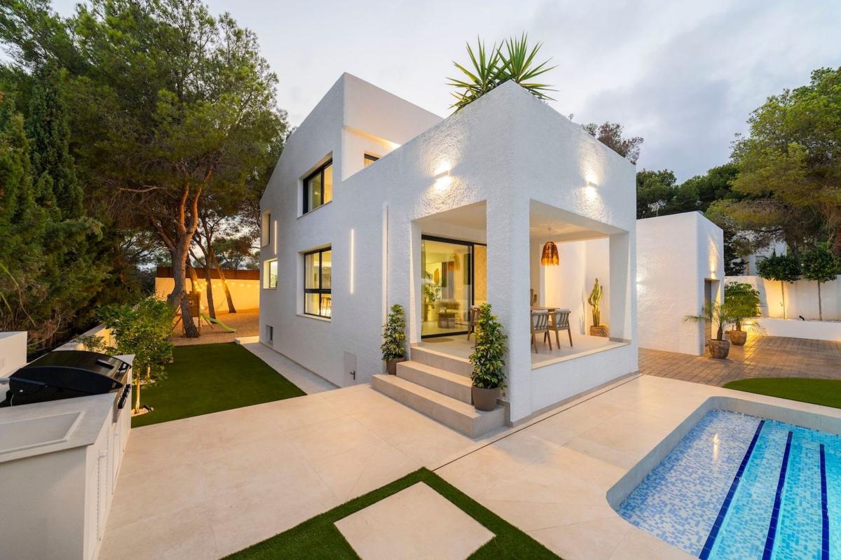 Properties for sale and rent in Spain photo 4