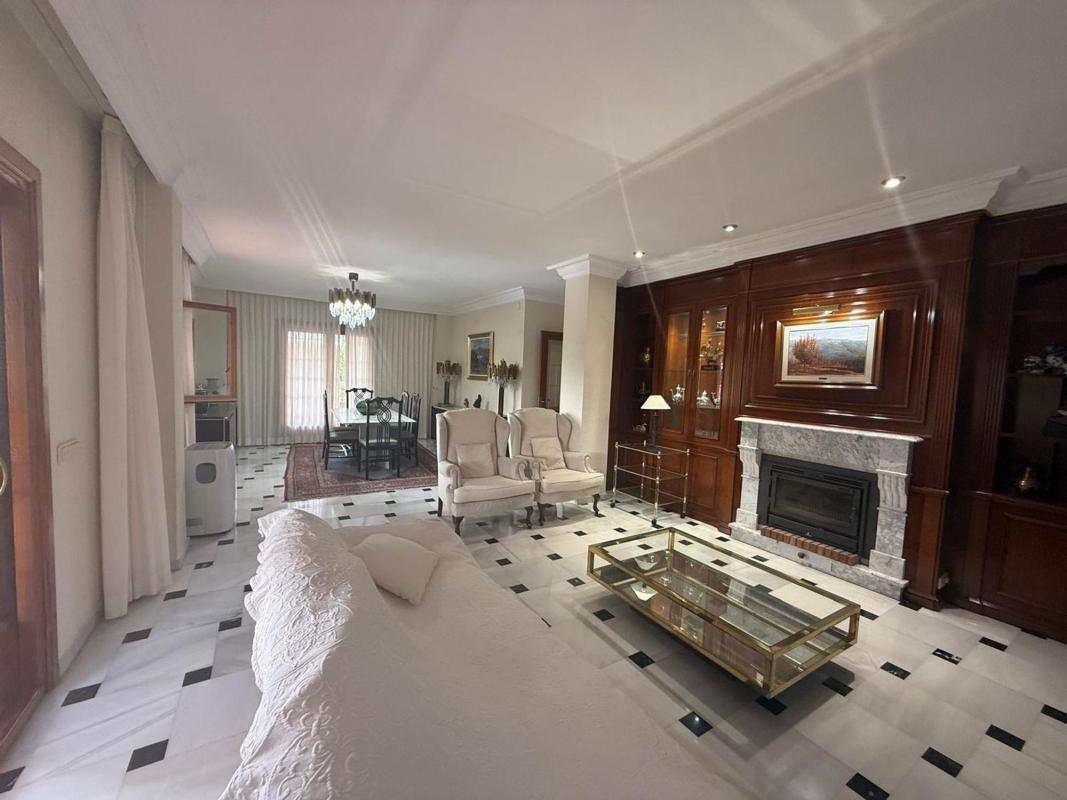 Properties for sale and rent in Spain photo 4