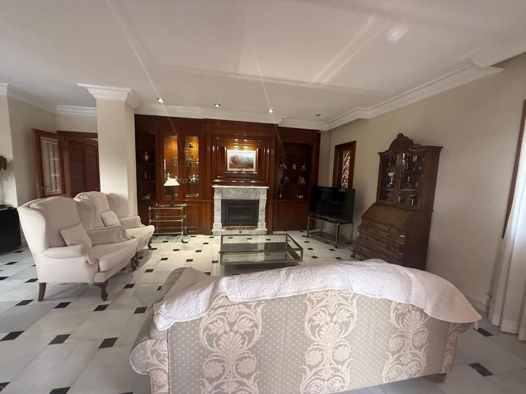 Properties for sale and rent in Spain photo 5