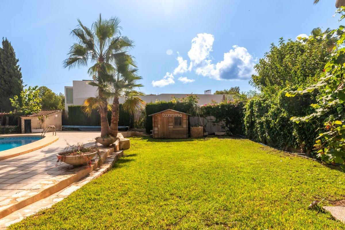 Properties for sale and rent in Spain photo 4