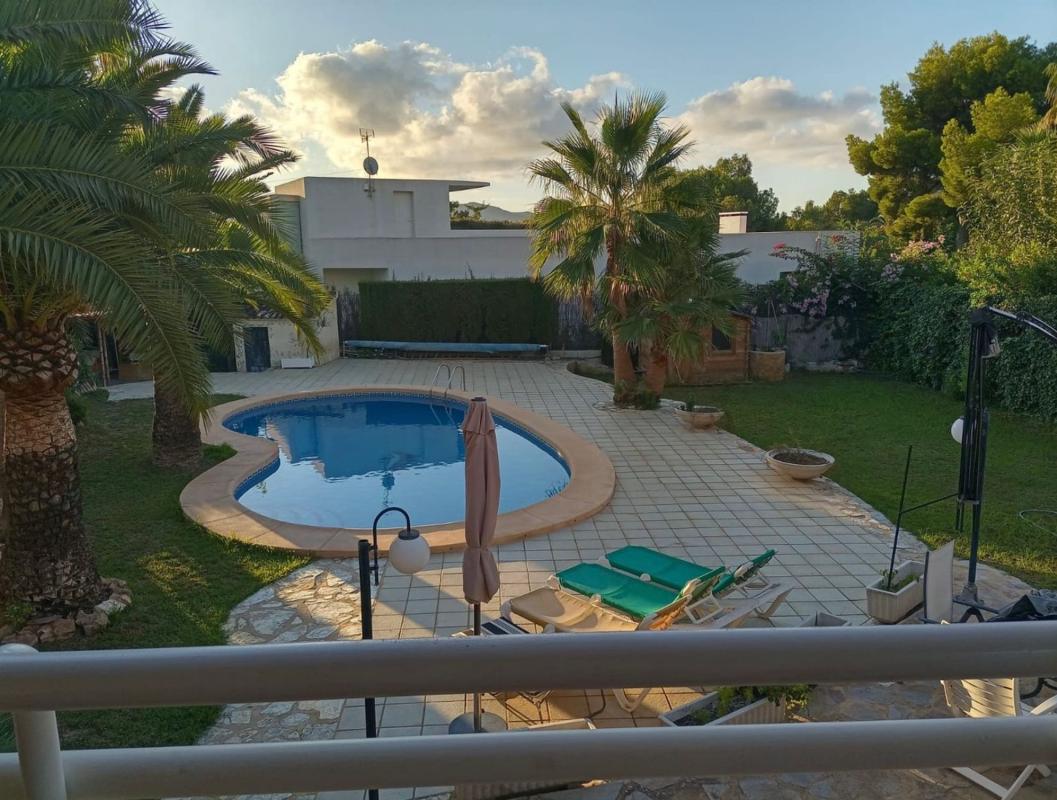 Properties for sale and rent in Spain photo 2