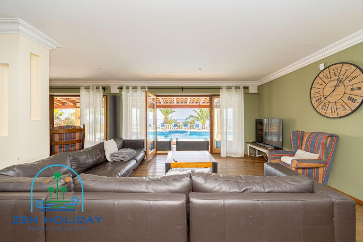Properties for sale and rent in Spain photo 5