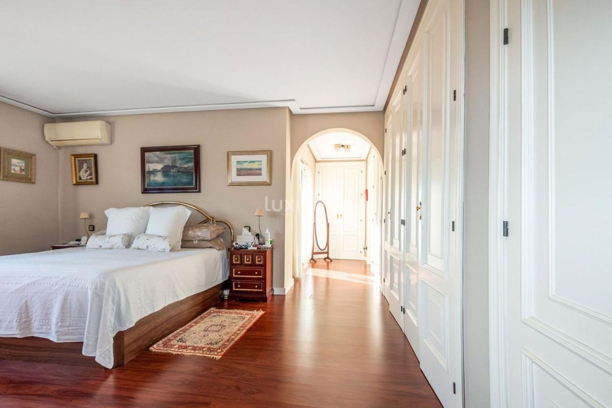 Properties for sale and rent in Spain photo 5