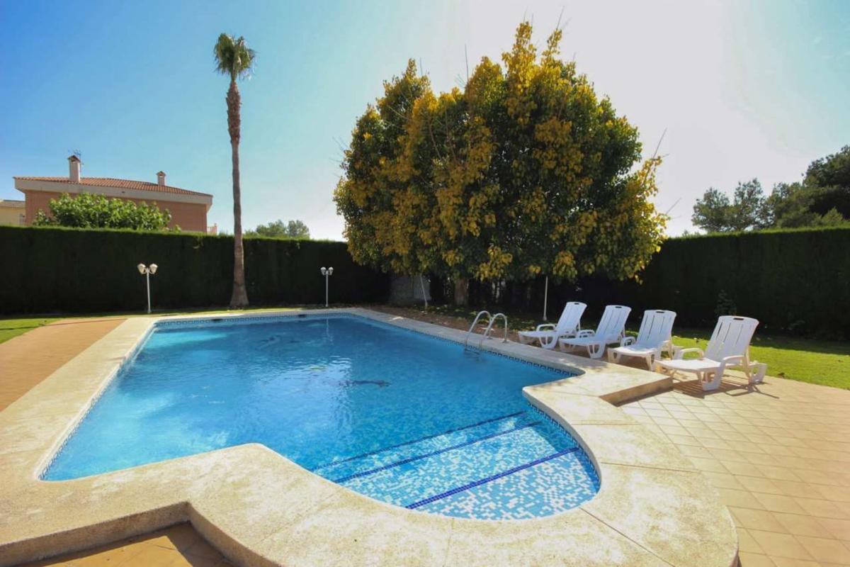 Properties for sale and rent in Spain photo 2